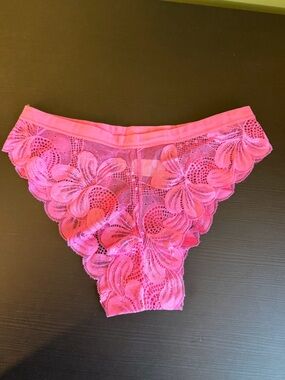 Floral Lace Hipster Panty in Hot Pink
